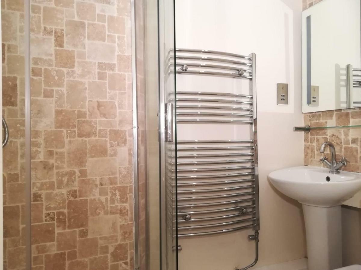 Spacious, Ground Floor, 2 Bedroom Apartment, Uplands, Swansea Kültér fotó